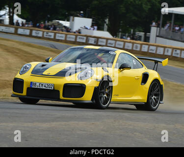 Alexander Schwan, Frank Angelkoetter, Porsche 911 GT2 RS, Michelin Supercar Run, den ersten Blick, Festival der Geschwindigkeit - das Silberne Jubiläum, Goodwood Festi Stockfoto