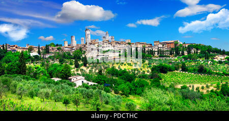 Schönen San Gimignano Dorf, Panoramaaussicht, in der Toskana, Italien. Stockfoto