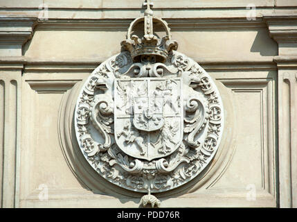 Das Äußere des Gebäudes, in dem die historischen Wappen der polnisch-litauischen Commonwealth, die aus dem Jahr 1569 dauerte bis 1795 (Krakau, Polen). Stockfoto