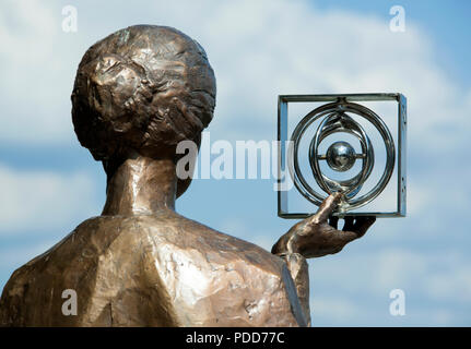 Das Denkmal für Marie Sklodowska Curie, die einzige Person, die einen Nobelpreis in zwei verschiedenen Wissenschaften (Warschau, Polen) gewonnen. Stockfoto