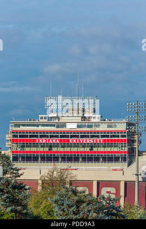 BLOOMINGTON, IN, USA - 22. OKTOBER 2017: Memorial Stadium auf dem Campus der Universität von Indiana. Stockfoto