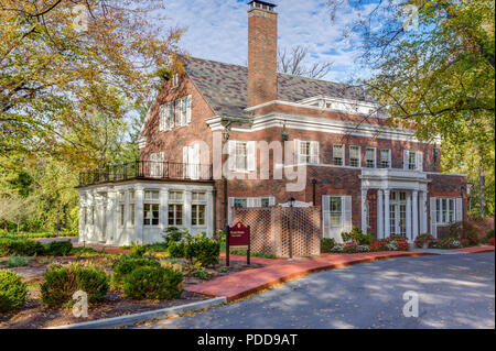 BLOOMINGTON, IN, USA - 22. OKTOBER 2017: Bryan House bei Tobias Pavaillion an der Indiana University. Stockfoto