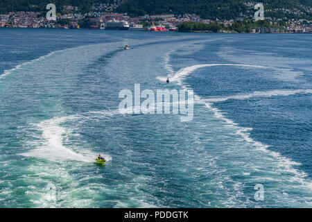 Abfahrt Bergen, Norwegen auf der Fähre nach Dänemark Stockfoto