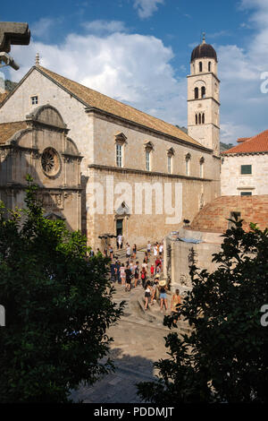 Die großen Onofrio-brunnen und die Kirche St. Saviour in Dubrovnik, Kroatien, Europa Stockfoto