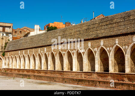 Der Kreuzgang Friedhof von Saint Jean, Campo Santo, Perpignan, Pyrénées-Orientales, Royal, Frankreich Stockfoto