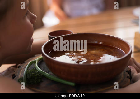 Borscht, eine typische Ukrainische Suppe Stockfoto
