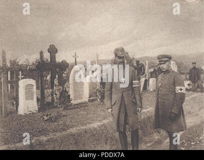55 BASA-237 K -1-361-15 - Aus dem Westen vor. Eine evangelische und eine katholische Feld Kaplan an der Noyon Friedhof. Stockfoto