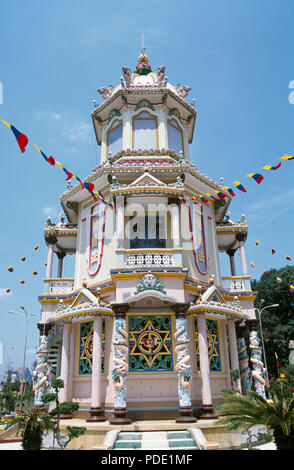 Cao Dai Heiliger Stuhl, lange Hoa, in Tay Minh in der Nähe von Ho Chi Minh City in Vietnam. Stockfoto