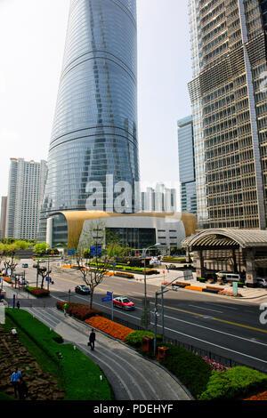 Der Ausblick auf die Stadt, hohe Lebensdauer, Districs, den Fluss Huangpu, den Verkehr, World Trade Center Blick auf Pudong, Shanghai, China, VR China, Volksrepublik China Stockfoto