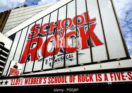 School of Rock Musical (Andrew Lloyd Webber) an der Gillian Lynne Theater (Ehemals New London Theatre), 166 Drury Lane, London, England, UK. (Sommer Stockfoto