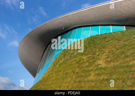 Die Aquatics Centre, Queen Elizabeth Olympic Park von Zaha Hadid, London, England, Vereinigtes Königreich, Europa konzipiert Stockfoto