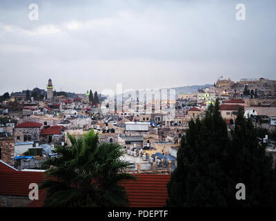 Blick auf Jerusalem Altstadt vom Österreichischen Hospiz, Jerusalem, Israel Stockfoto