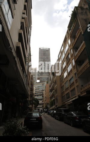 Beiruts verbleibenden architektonische Erbe ist in Gefahr. Abriss von alten Gebäuden ist eine tägliche Veranstaltung wo Hochhaus Wohnungen sind, die über die Stadt. Stockfoto