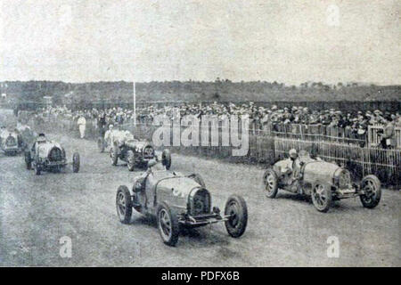 118 Départ du Grand Prix Bugatti 1930, au Circuit de la Sarthe Stockfoto