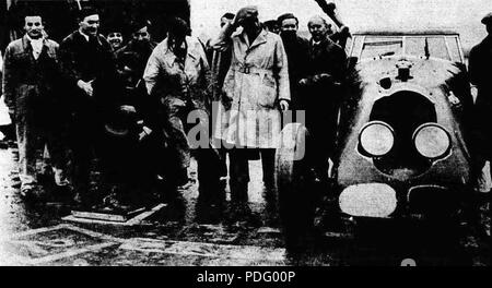 140 George Eyston, recordman du Monde de 24 Heures à Montlhéry en février 1936 avec un moteur à Huile lourde Stockfoto