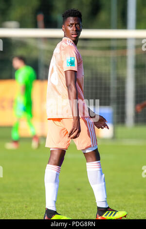 Horst, Niederlande - 29. Juni 2018: Spieler des RSC Anderlecht Albert Sambi Lokonga in Aktion beim Freundschaftsspiel RSC Anderlecht vs PAOK bei Sport park Stockfoto