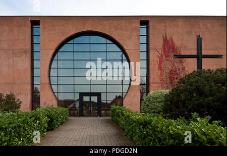 Scheibenförmige Portalfassade, Ansicht von Westen, 1997-98 von Peter Böhm und Christopher Schroeer Stockfoto