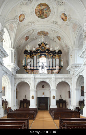 Ellwangen, Schönenbergkirche, Wallfahrtskirche "Zu unserer Lieben Frau" von 1729. Blick zur Orgel Stockfoto