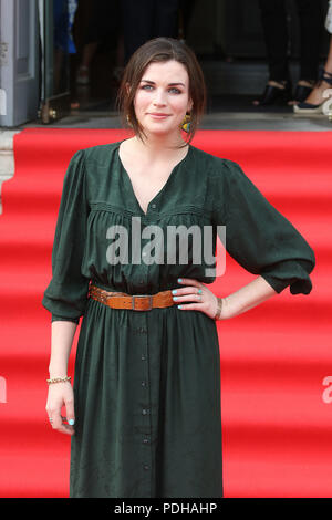 London, UK, 09. August 2018, Aisling Bea, die Frau - UK Premiere Film 4 Sommer-Opening Night, Somerset House River Terrace, London, UK, 09. August 2018, Foto von Richard Goldschmidt Credit: Rich Gold/Alamy leben Nachrichten Stockfoto