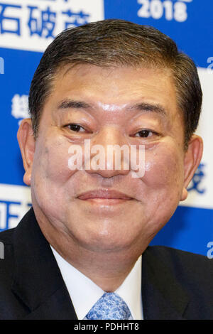 Der fruehere Verteidigungsminister Shigeru Ishiba nimmt an einer Pressekonferenz am 10. August 2018, Tokio, Japan. Ishiba seine Absicht angekündigt, bei den Präsidentschaftswahlen Rennen der regierenden Liberaldemokratischen Partei im September laufen zu lassen. Credit: Rodrigo Reyes Marin/LBA/Alamy leben Nachrichten Stockfoto