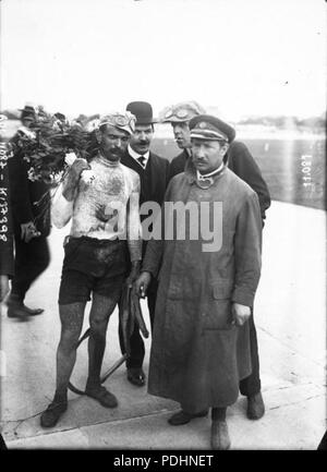 253 Parc des Princes, 31-7-1910 - Arrivée du Tour de France - garrigou Stockfoto