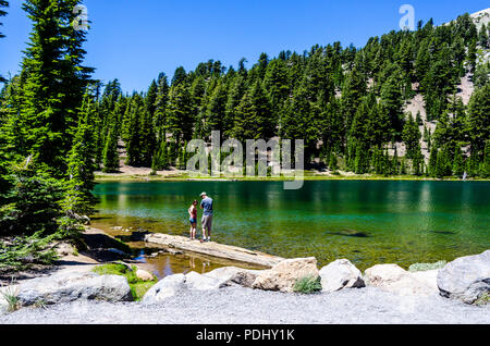 Emerald Lake an Lassen Volcanic National Park Stockfoto