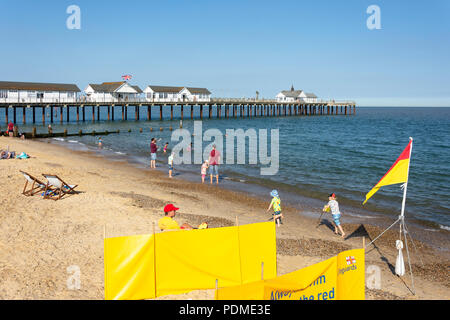 Southwold Beach und Pier, Southwold, Suffolk, England, Vereinigtes Königreich Stockfoto