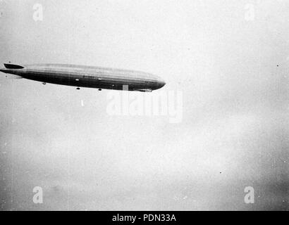 2 ein Graf Zeppelin LZ 127 óriásléghajó útja. Fortepan 8290 Stockfoto