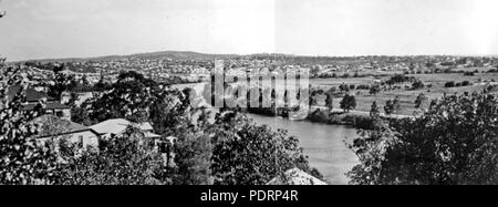 119 Queensland State archive 526 von Highgate Hill gegen Fairfield Annerley Yeronga und an der Universität von Queensland, St. Lucia November 1948 Suchen Stockfoto