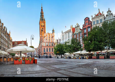 Danzig Rathaus auf Dluga Straße (Long Lane) in der Altstadt von Danzig, Polen Stockfoto