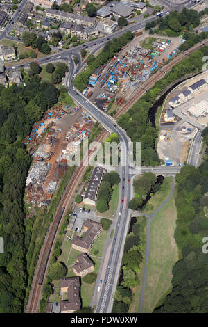 Luftaufnahme über der A6037 von Crossley Evans Ltd Schrottplatz in Shipley, West Yorkshire Stockfoto