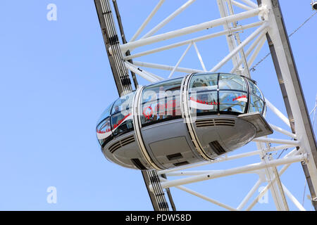 Passagier Kapseln auf die Coca-Cola-London Eye Riesenrad am Südufer der Themse, Lambeth, London, England Stockfoto