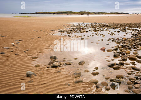 Grossbritannien, Wales, Amlwch, Anglesey, llanddwyn Island von Strand bei Ebbe Stockfoto