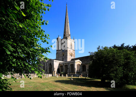 Sommer, St Johns Pfarrkirche, Witney, Oxfordshire Cotswolds, England, Großbritannien Stockfoto