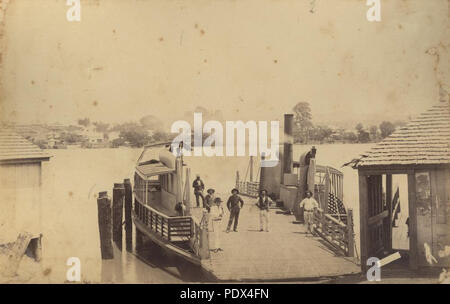 253 StateLibQld 1 235065 Bulimba Fähre lagen die überfluteten Brisbane River, 1890 Stockfoto