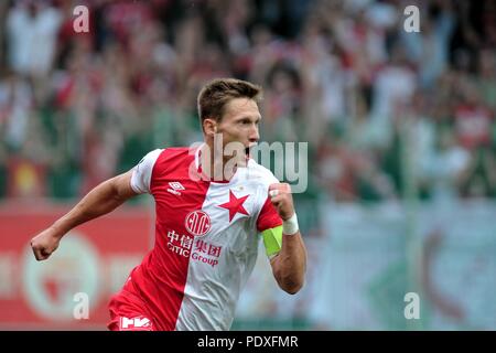 August 10, 2018 - Mlada Boleslav, tschechische Republik - Mailand Skoda von Slavia Praha feiert zählen seine Seiten erstes Ziel während des Fußballspiels zwischen Mlada Boleslav vs Slavia Praha, Tschechische Republik, 10. August 2018. (Bild: © Slavek Ruta über ZUMA Draht) Stockfoto