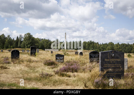 August 10, 2018 - Belsen, Niedersachsen, Deutschland - die Gedenkstätte Bergen-Belsen erinnert an die rund 20.000 Toten Der kriegsgefangenenlager auf dem Gelände und den ca. 52.000 Toten des KZ Bergen-Belsen Credit: Jannis Grosse/ZUMA Draht/Alamy leben Nachrichten Stockfoto