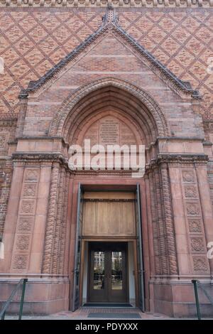 Der Eingang zum Jordan Schnitzer Museum der Kunst auf dem Campus der Universität von Oregon in Eugene, Oregon, USA. Stockfoto