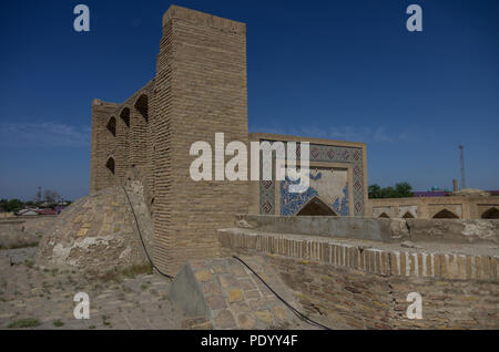 Auf dem Dach von Abdullah - khan Madrasah in Kosh-Madrasah komplex. Buchara, Usbekistan. Asien. Große Seidenstraße. Stockfoto