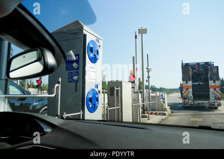 Fahren auf Autobahn A7 - Autoroute du Soleil - Illustration, Rhonetal, Frankreich Stockfoto