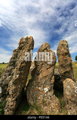 Die Whispering Knights Steinkreis, Rollright Stones, in der Nähe von Chipping Norton, Oxfordshire, England. Stockfoto