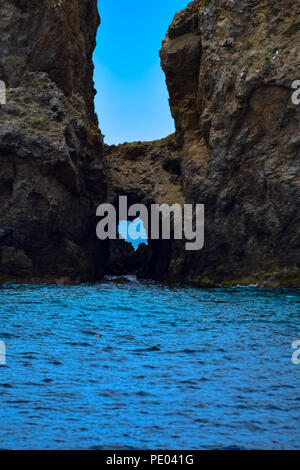 Felsformationen aus Anacapa Island im Channel Islands National Park in Kalifornien Stockfoto