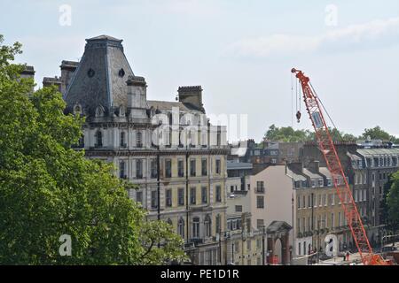 Die Ansicht um Wellington Arch, Hyde Park Corner und Apsley House, Westminster, London, Vereinigtes Königreich Stockfoto