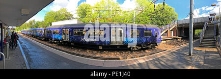 Scotrail Zug an der Hamilton West Rail Station, South Lanarkshire, Schottland, UK Stockfoto