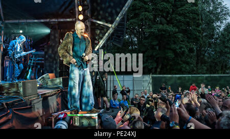 Linlithgow, Schottland, Großbritannien. 11 August, 2018, James live bei Party im Palace, Credit: Stuart Westwood/Alamy leben Nachrichten Stockfoto