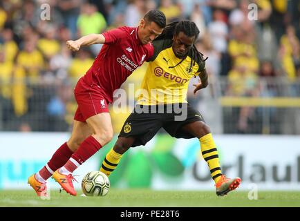 Dortmund, Deutschland. 11 Aug, 2018. firo: 11.08.2018 Fußball, Saison 2017/2018 1.Bundesliga: Borussia Dortmund, Öffner, Duellen, Tinga, | Nutzung der weltweiten Kredit: dpa/Alamy leben Nachrichten Stockfoto