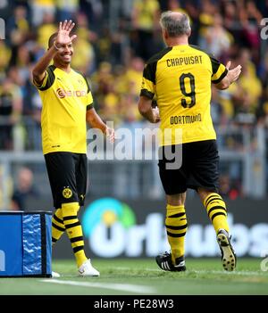 Dortmund, Deutschland. 11 Aug, 2018. firo: 11.08.2018 Fußball, Saison 2017/2018 1.Bundesliga: Borussia Dortmund, Öffner, Substitution, Substitution, Amoroso, Stephane Chapuisat, | Nutzung der weltweiten Kredit: dpa/Alamy leben Nachrichten Stockfoto