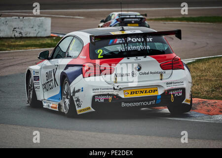 Corby, Northamptonshire, Großbritannien, 12. August 2018. BTCC Rennfahrer Colin Turkington und Team BMW BMW 125i während der Dunlop MSA British Touring Car Championship in Rockingham Motor Speedway. Foto: Gergo Toth/Alamy leben Nachrichten Stockfoto