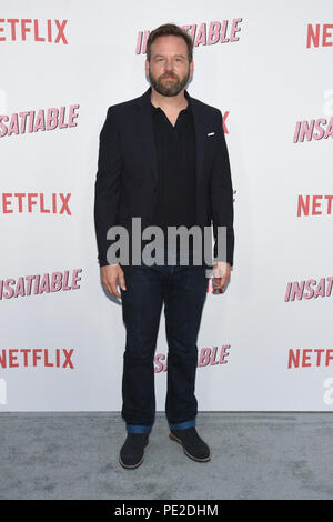 Hollywood, CA, USA. 9 Aug, 2018. 09. August 2018 - Hollywood, Kalifornien - DALLAS ROBERTS. Netflix "Unersättlichen" Jahreszeit eine Premiere am Arclight Hollywood. Photo Credit: Billy Bennight/AdMedia Credit: Billy Bennight/AdMedia/ZUMA Draht/Alamy leben Nachrichten Stockfoto