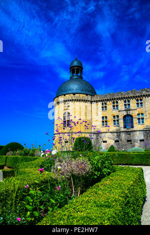 Die Architektur und die Gründe des majestätischen Château de Hautefort in Hautefort, Dordogne, Frankreich Stockfoto